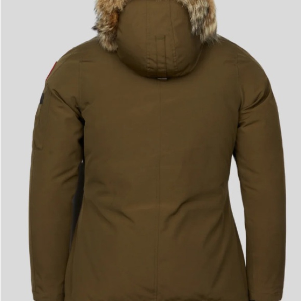 COPY - Canada Goose Montebello Thermal 625-Fill Power White Duck Down Filled Fu… - Picture 3 of 11